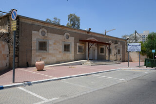 מלון במקום קצין העיר