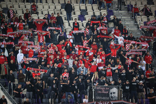 אוהדי הפועל באר שבע. הגיעו לעודד