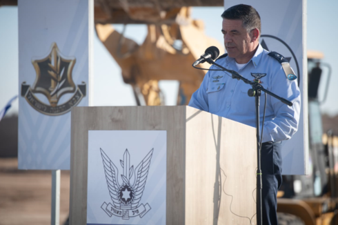 מפקד חיל האוויר, אלוף עמיקם נורקין, בטקס הנחת אבן פינה לבסיס חיל האוויר בחצרים