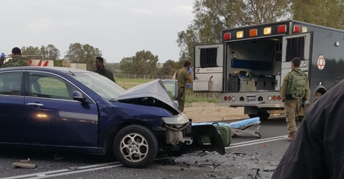 תאונה בכביש 2410. צילום: דוברות כבאות והצלה נגב