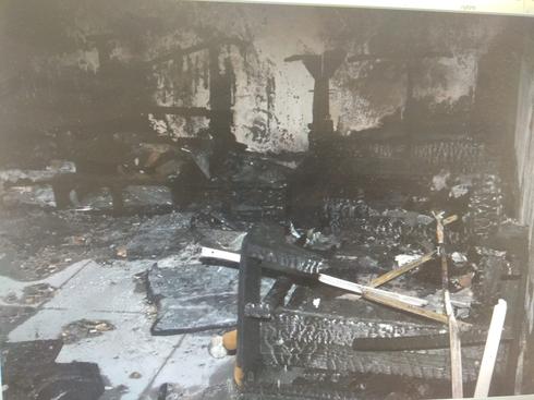 הצתת  בית בפזורת אלעזאזמה. צילום: דוברות המשטרה